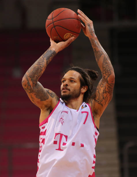 退役仪式不 退役仪式不