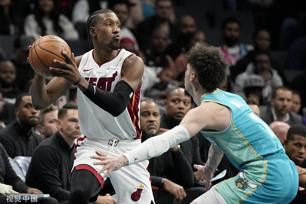 但凭借其超 但凭借其超