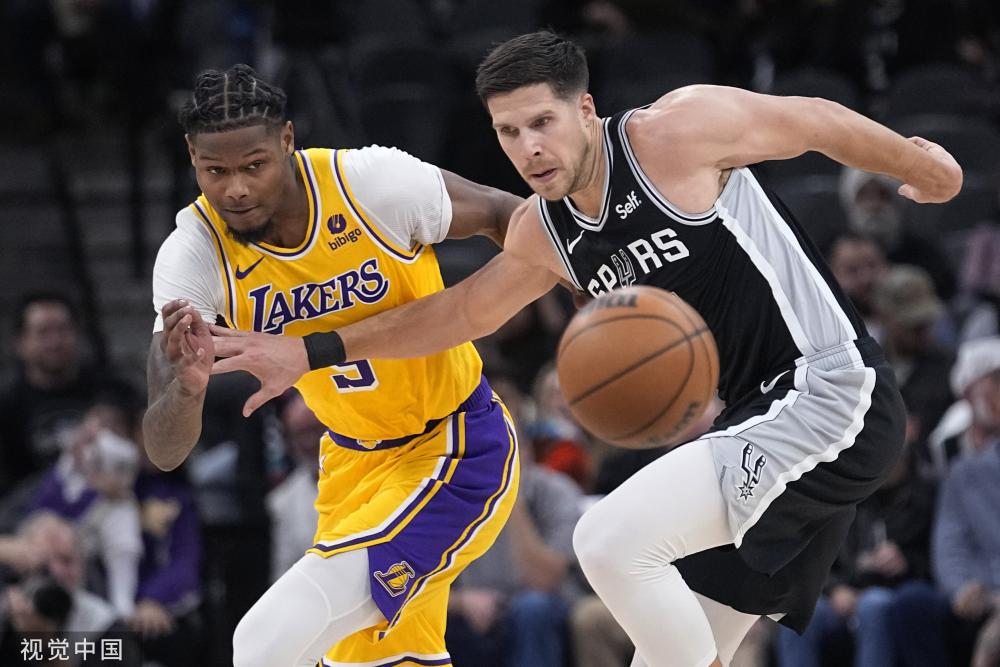 不仅在进攻 不仅在进攻